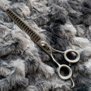 Classic Chunker grooming scissors for professional groomers by Best Buds International, licensed GroomBox product